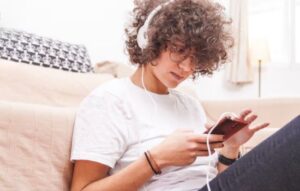 Aumenta el volumen de tu celular para disfrutar del sonido al máximo