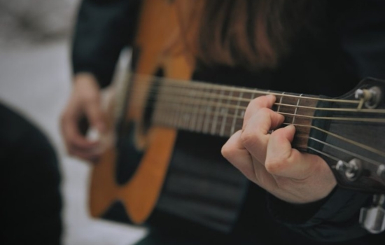 Aprende a tocar guitarra desde tu celular