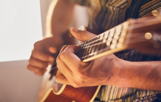 Aprende a tocar guitarra desde tu celular