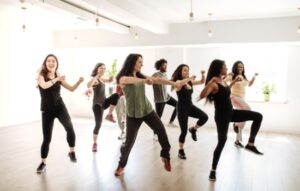 ¡Baila Zumba en Casa y Póntelo en Forma!